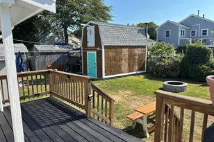 12 Waterman St, Mattapoisett, MA 02739 - Photo 18