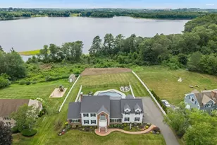 14 Lakeview Ave, Danvers, MA 01923 - Photo 2