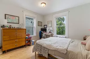 10 Harvest St, Boston, MA 02125 - Photo 12