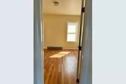 327 Hamilton Street #2, Worcester, MA 01604 - Photo 4