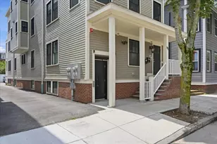 613 E 6th St, Boston, MA 02127 - Photo 1