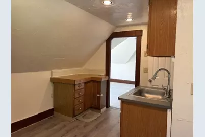 149 Cross St #3, Gardner, MA 01440 - Photo 2