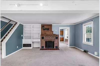 81 South St, Williamsburg, MA 01096 - Photo 14