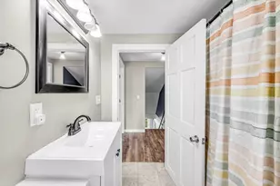 81 South St, Williamsburg, MA 01096 - Photo 26