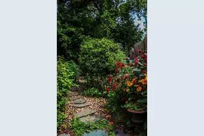 12 Webb St, Salem, MA 01970 - Photo 2