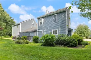 25 Whittier Meadows Dr, Amesbury, MA 01913 - Photo 38