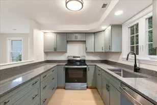 25 Whittier Meadows Dr, Amesbury, MA 01913 - Photo 14