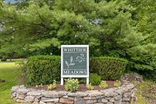 25 Whittier Meadows Dr, Amesbury, MA 01913 - Photo 2