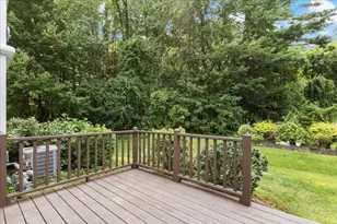 25 Whittier Meadows Dr, Amesbury, MA 01913 - Photo 36