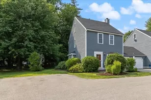 25 Whittier Meadows Dr, Amesbury, MA 01913 - Photo 4