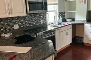 10 Patricia Ann Dr, Haverhill, MA 01830 - Photo 2