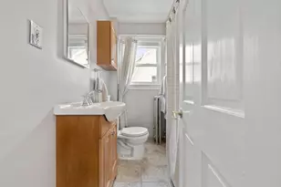 10 Newcastle Rd, Peabody, MA 01960 - Photo 14