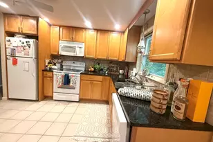 81 Ralph St, Watertown, MA 02472 - Photo 4