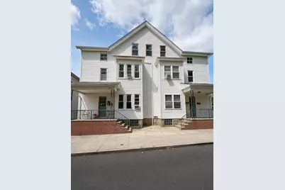164 Hood St #1E, Fall River, MA 02720 - Photo 1