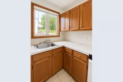 164 Hood St #1E, Fall River, MA 02720 - Photo 24