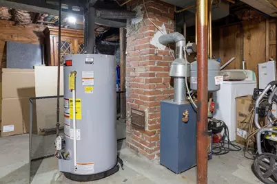 703 Manville, Woonsocket, RI 02895 - Photo 36