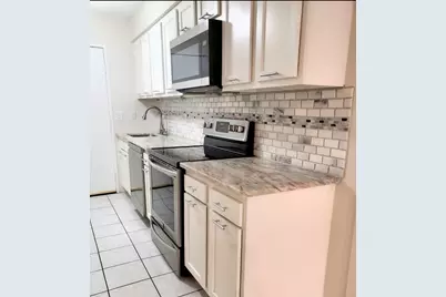 3 Dailey St #B, Attleboro, MA 02703 - Photo 4