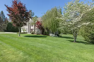 11 Bridle Dr, Lincoln, RI 02865 - Photo 4