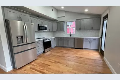 16 Putnam St #2, Somerville, MA 02143 - Photo 2