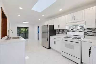11 3rd Ave, Chelmsford, MA 01863 - Photo 4