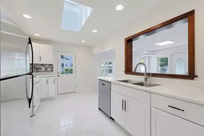 11 3rd Ave, Chelmsford, MA 01863 - Photo 6