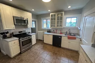 12 Indiana Ave, Somerville, MA 02145 - Photo 2