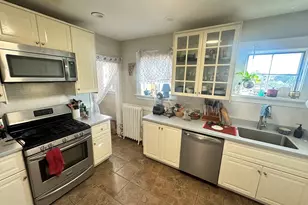 12 Indiana Ave, Somerville, MA 02145 - Photo 10