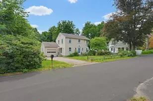 7 Schaller St, Wellesley, MA 02482 - Photo 24