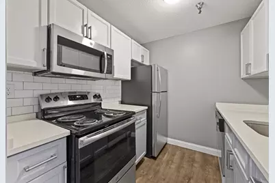 122 Chestnut St #215, Springfield, MA 01103 - Photo 6