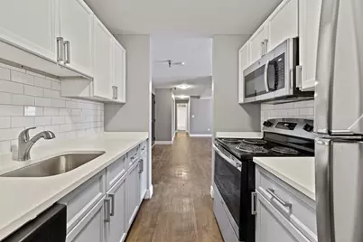 122 Chestnut St #215, Springfield, MA 01103 - Photo 8