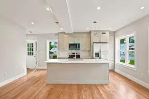 4 Mayhew St, Framingham, MA 01702 - Photo 4