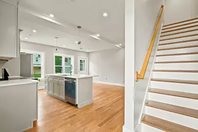 4 Mayhew St #B, Framingham, MA 01702 - Photo 6