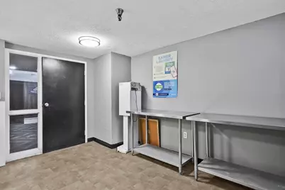 122 Chestnut St #L003, Springfield, MA 01103 - Photo 12