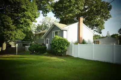 2196 Central, Stoughton, MA 02072 - Photo 20