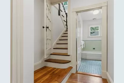 32 Ocean St, Beverly, MA 01915 - Photo 16