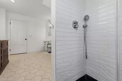 32 Ocean St, Beverly, MA 01915 - Photo 24