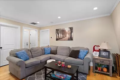 75 Pine St #31, Waltham, MA 02453 - Photo 8