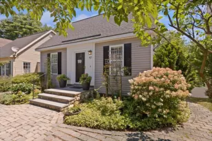 47 Lilac Cir, Marlborough, MA 01752 - Photo 2