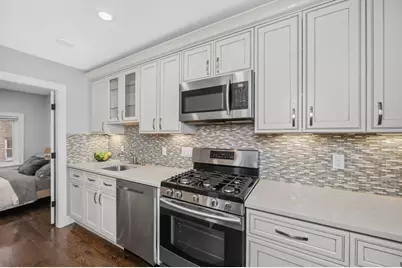 1880 Beacon St #6, Brookline, MA 02445 - Photo 2