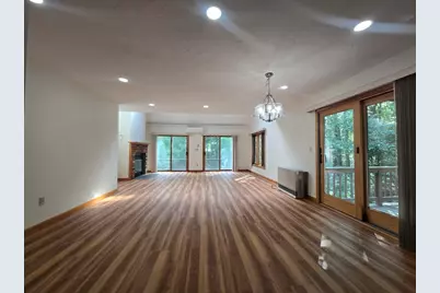 8 Clarendon Common #8, Franklin, MA 02038 - Photo 2