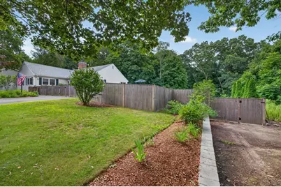 80 School Street, Hanover, MA 02339 - Photo 2