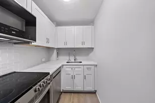 19 Winchester, Brookline, MA 02446 - Photo 10