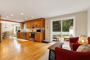 49 Shawna St, Fitchburg, MA 01420 - Photo 8