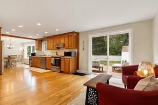 49 Shawna St, Fitchburg, MA 01420 - Photo 8
