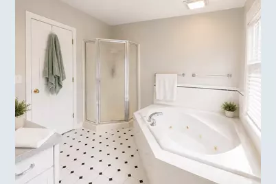 33 Woodlea Rd, North Andover, MA 01845 - Photo 10