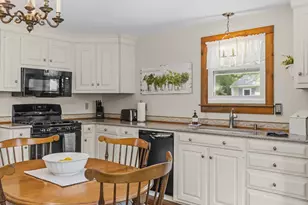 32 Shields Rd, Mashpee, MA 02649 - Photo 6