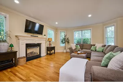 2 Kevin Dr, Southampton, MA 01073 - Photo 4