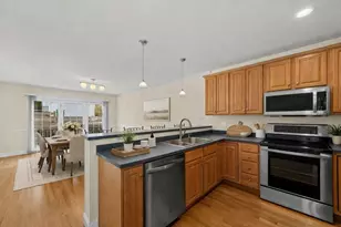 14 Northgate Ct, Grafton, MA 01536 - Photo 8