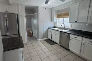 639 Quincy Shore Dr, Quincy, MA 02170 - Photo 8