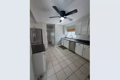 639 Quincy Shore Dr, Quincy, MA 02170 - Photo 8